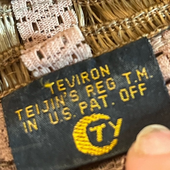 TEVIRON VINYON synthetic wig Curly Wig Gokden Blonde Cap - Picture 8 of 10